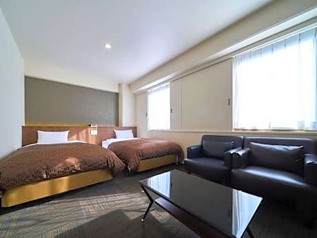 Standard Twin Room - Non-Smoking