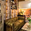 Art & Garden Residence