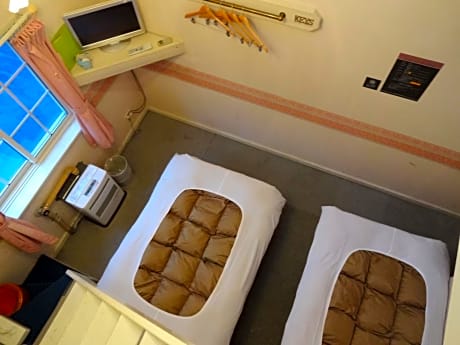 Twin Room with Private Bathroom