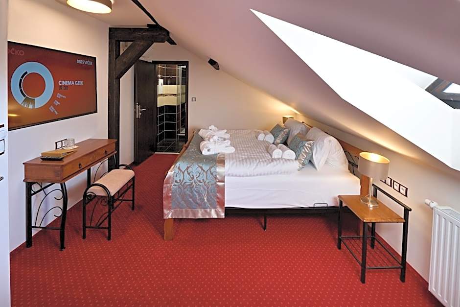 Zámek Wichterle - Hotel a pivní lázně