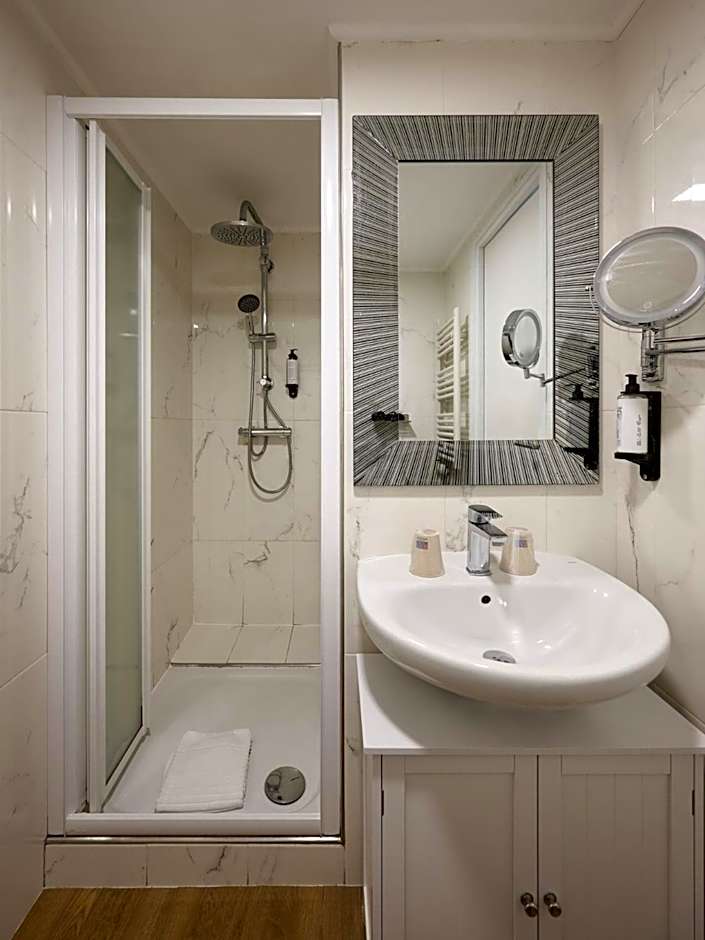 Hotel Des Congres Et Festivals