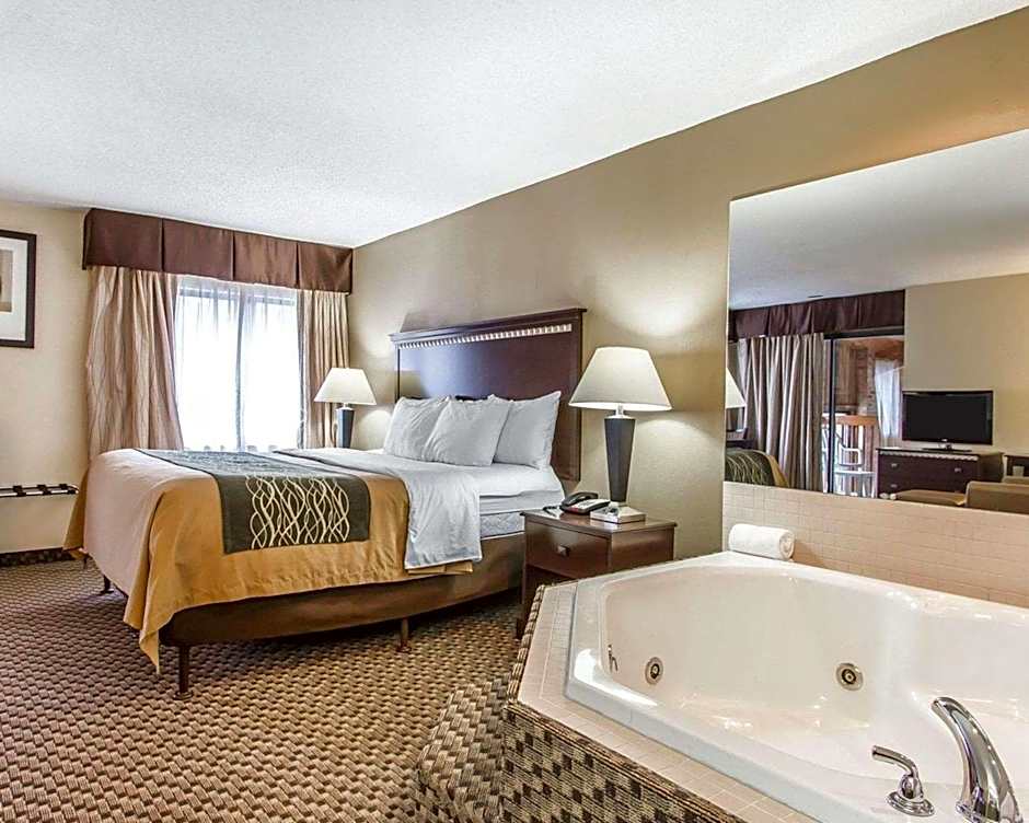 Quality Inn Macomb Near University Area