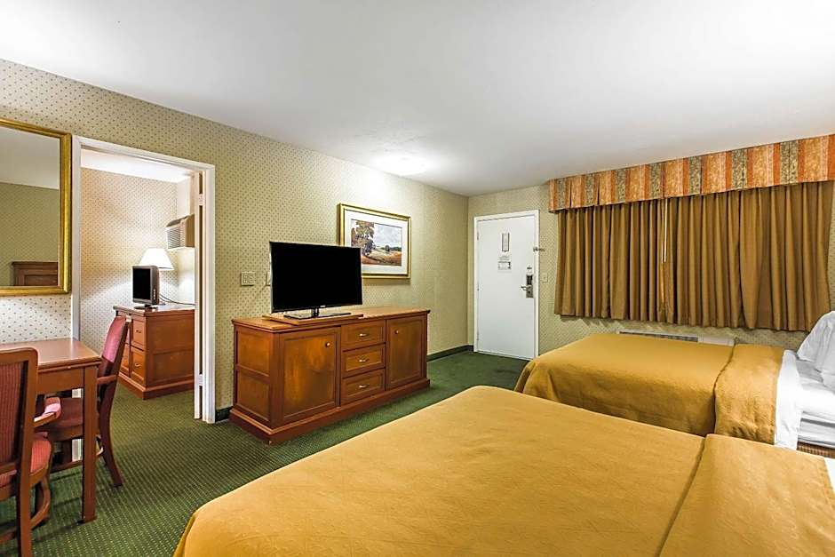 Quality Inn Near China Lake Naval Station