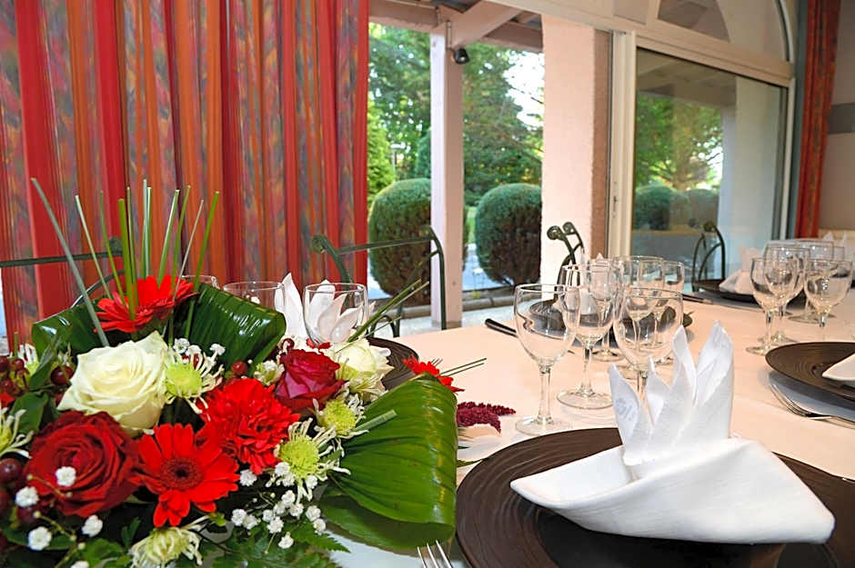 Logis Hôtel Le Parc de Geoffroy