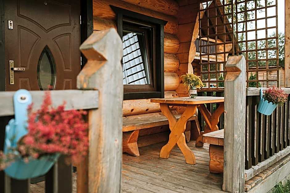 Domki,,Chatki Góralskie "