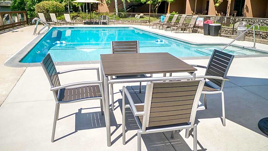 The Lodge at Riverside