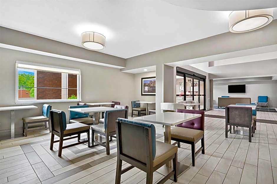 La Quinta Inn & Suites by Wyndham Batavia