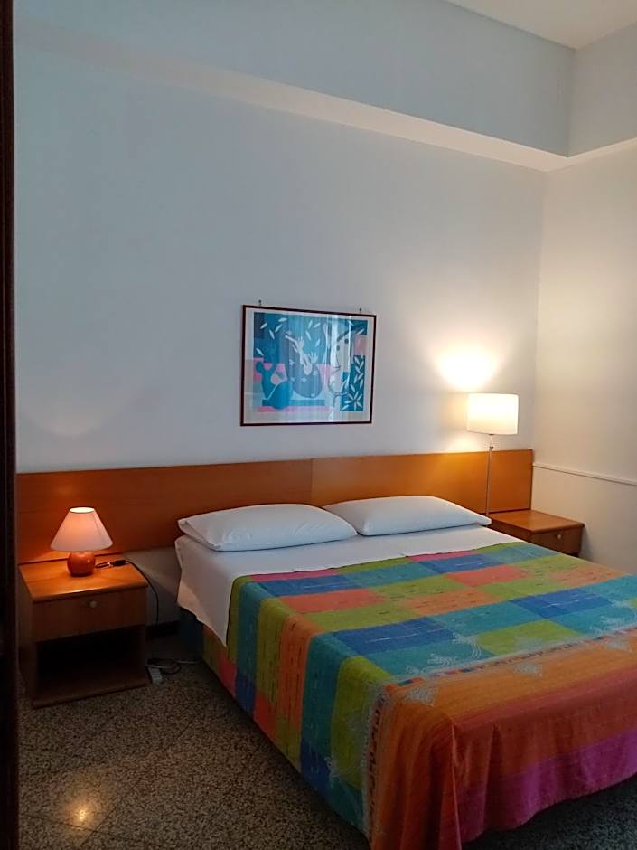 Ariston Petit Hotel