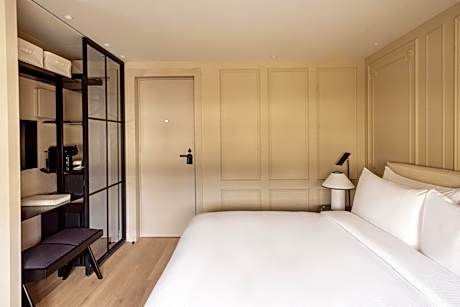 EXECUTIVE DOUBLE PREMIUM ROOMS