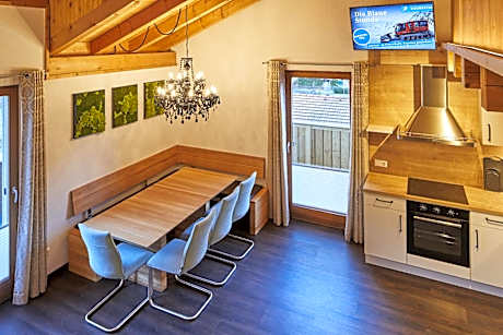 Apartment 3 - Two Bedrooms with Balcony