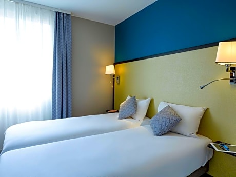 Superior Two-Bedroom Apartment (6 Adults)
