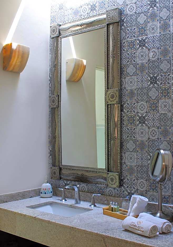 Hotel Lindo Ajijic Bed & Breakfast