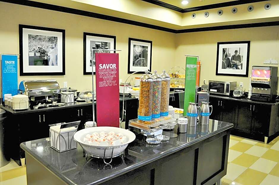 Hampton Inn By Hilton Suites Bay City