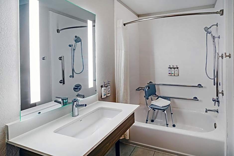 Holiday Inn Express Breaux Bridge By IHG