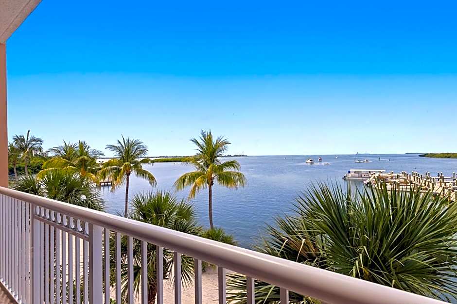 Beachside Resort & Residences