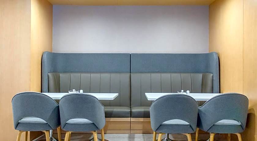 Holiday Inn Express Yaan City Center By IHG