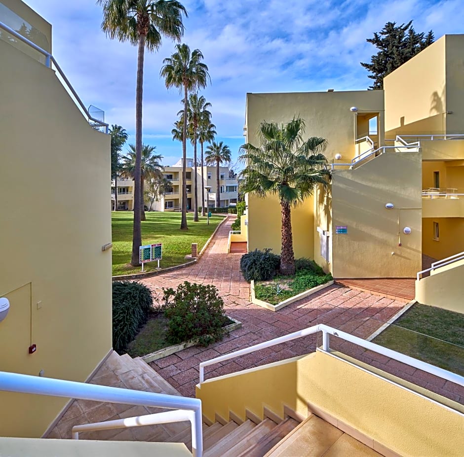 Parque Mourabel, Oasis Village & Pe do Lago