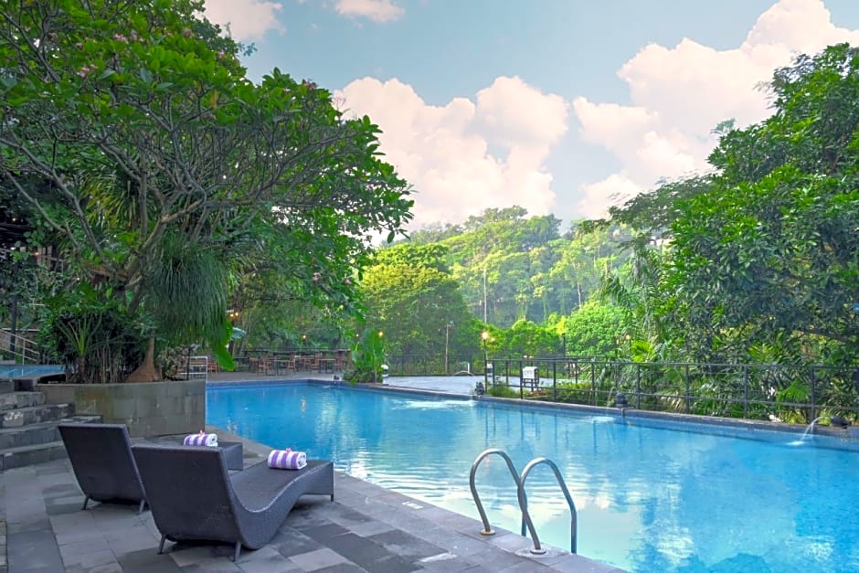 Oak Tree Emerald Hotel & Conventions Semarang