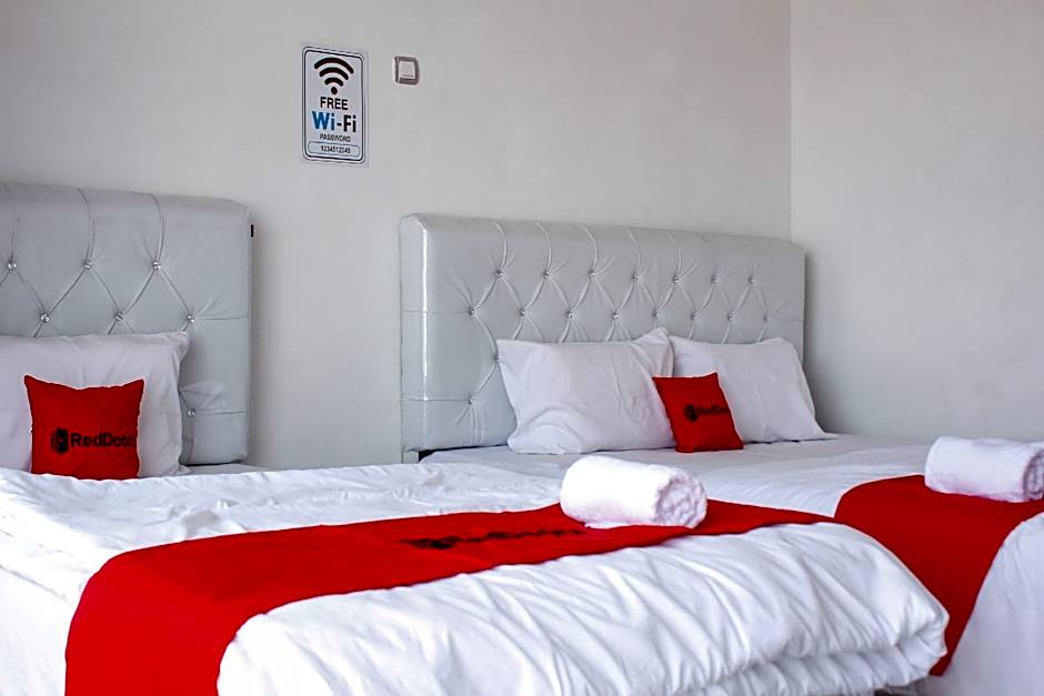 RedDoorz Syariah near Kawasan Wisata Gunung Prau Dieng