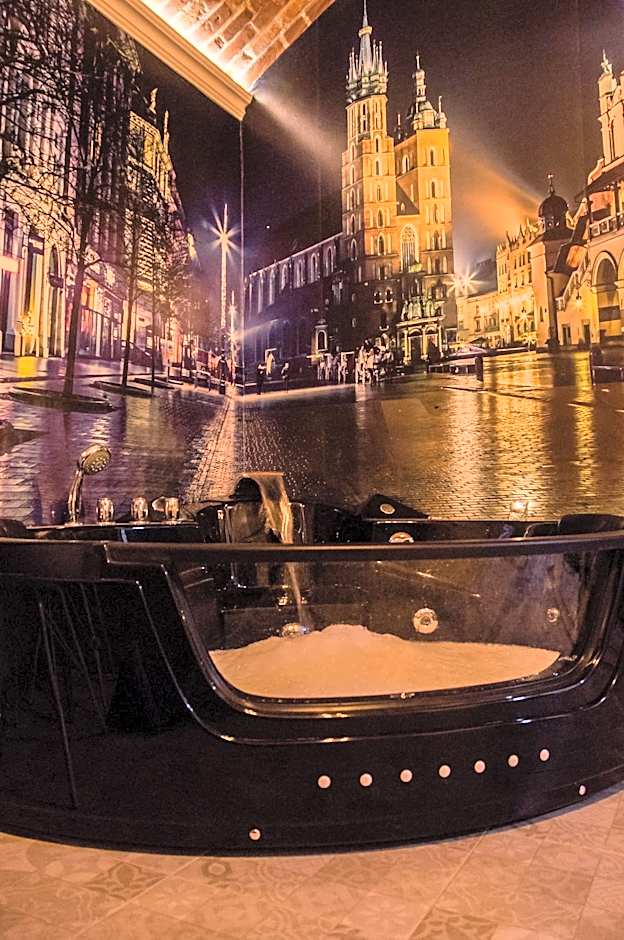 UNDERGROUND Jacuzzi Rooms