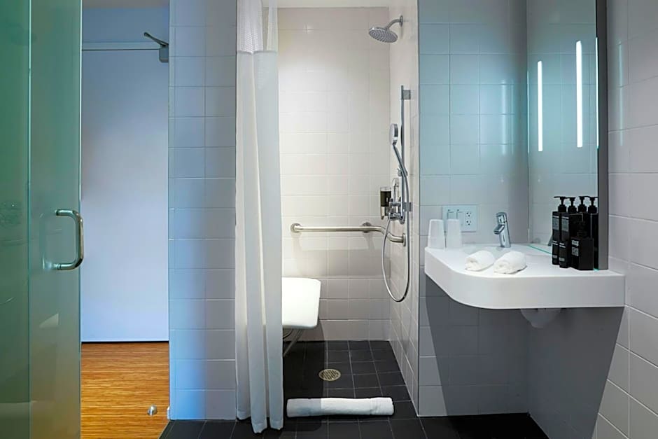 citizenM Boston North Station