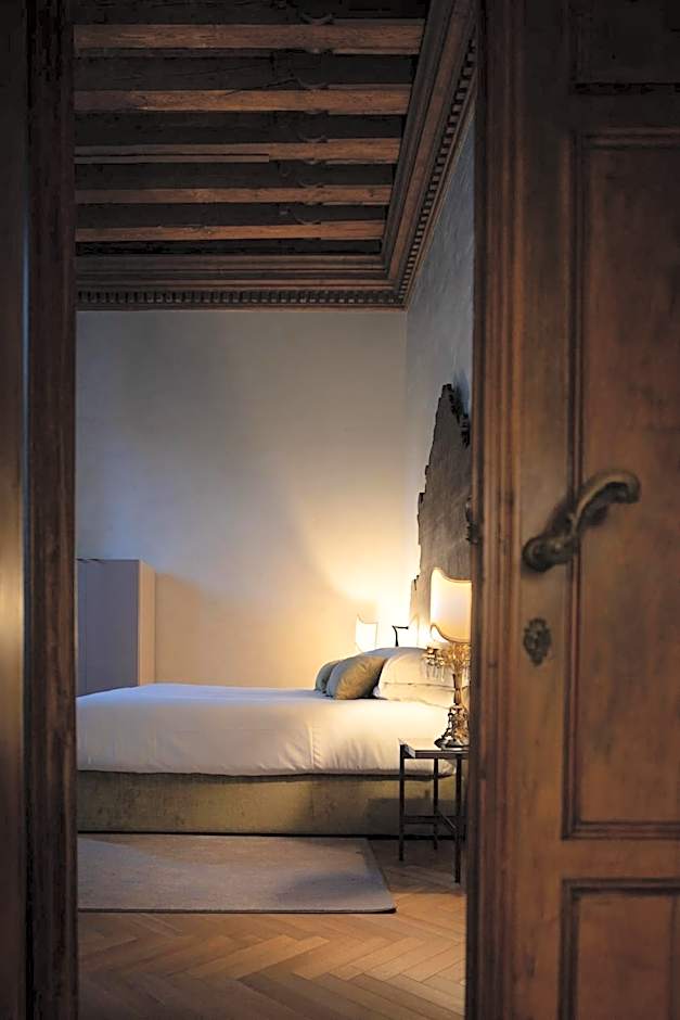Eight Venezia