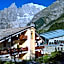 Shatush Hotel