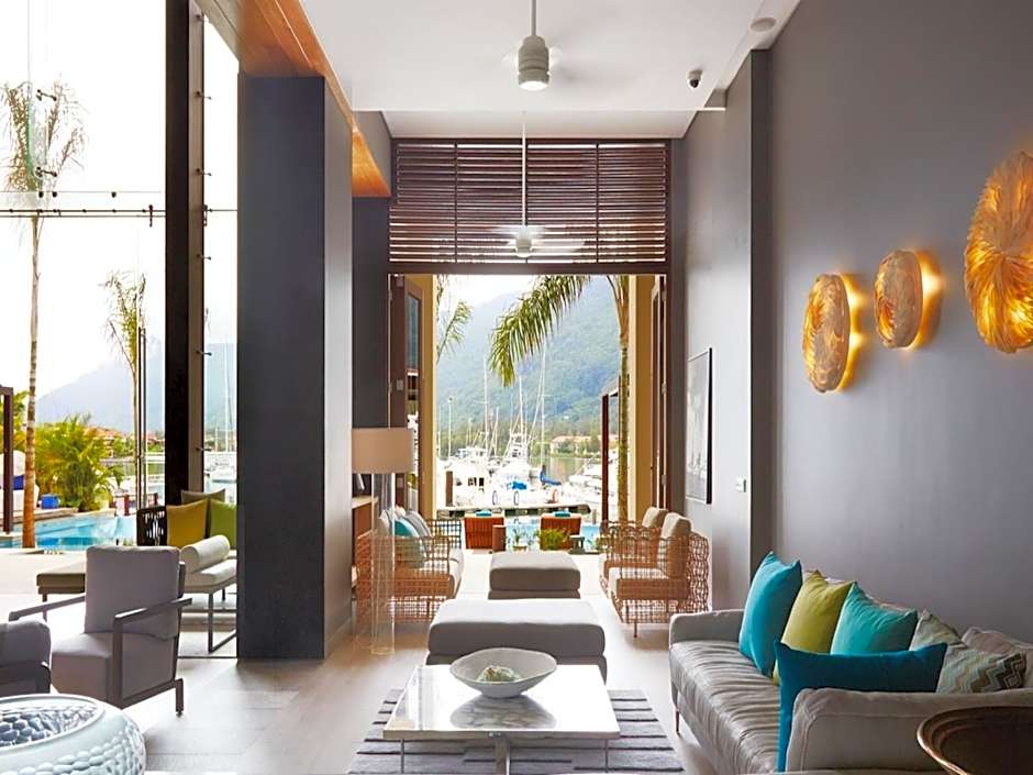 Eden Bleu Hotel