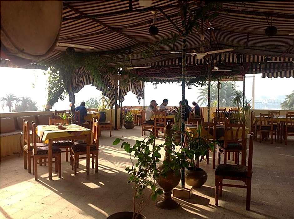 Nile Valley Hotel