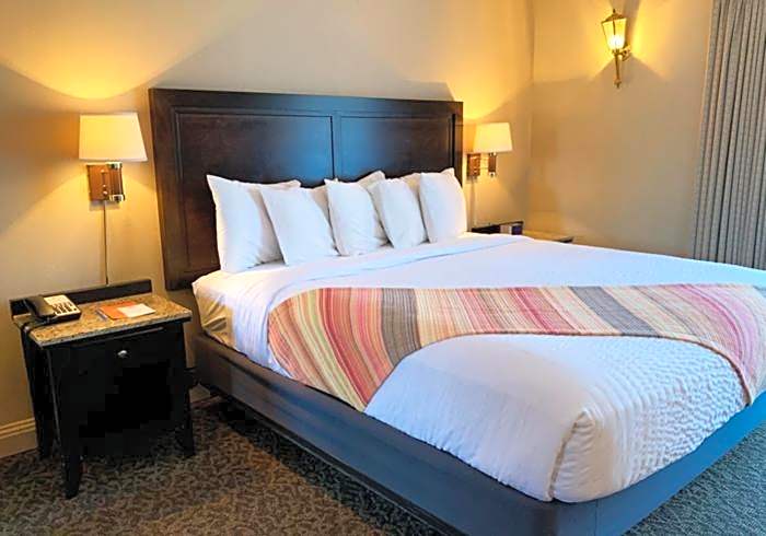 Coachman Inn Oak Harbor