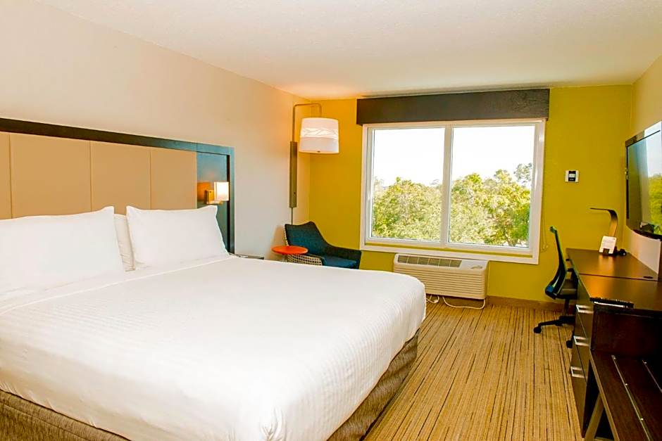 Holiday Inn Express St. Petersburg North / I-275 By IHG