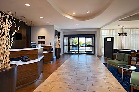 Courtyard by Marriott Austin Airport