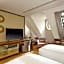 Hotel Verte, Warsaw, Autograph Collection
