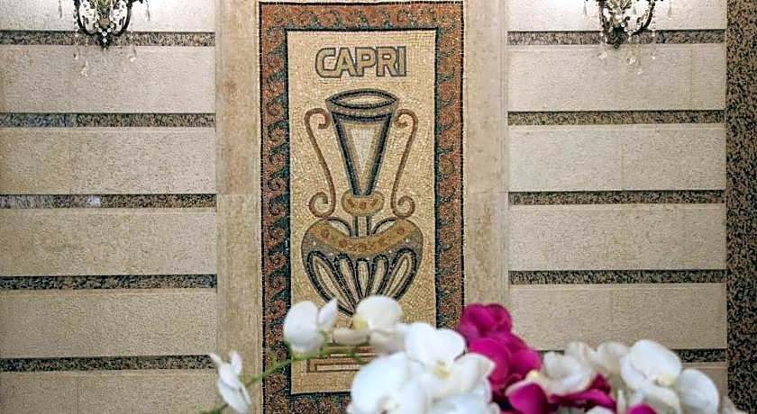 Capri Hotel Suites
