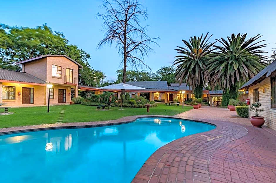 Hoyohoyo Chartwell Lodge