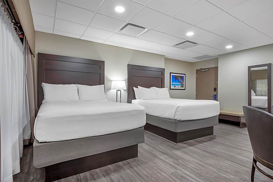 Best Western Plus Port O'Call Hotel