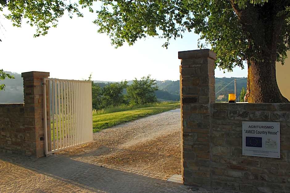 Amico Country House