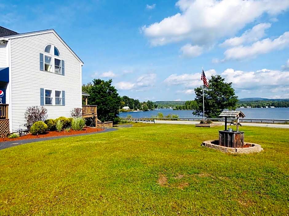 Winnisquam Lake Inn
