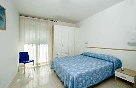 Comfort One-Bedroom Apartment (4 Adults)