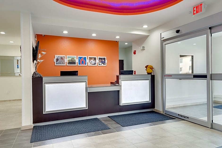 Motel 6-Tulsa, OK
