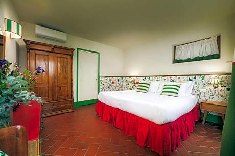 Double Room with Pool View - Dependence