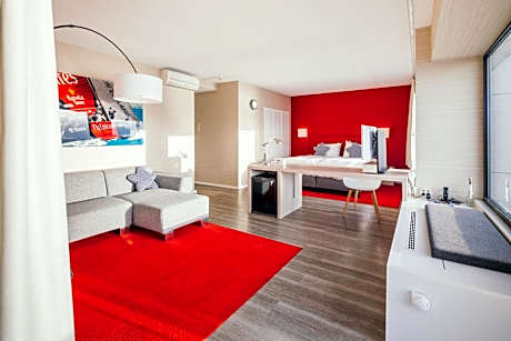 Deluxe Suite with Balcony