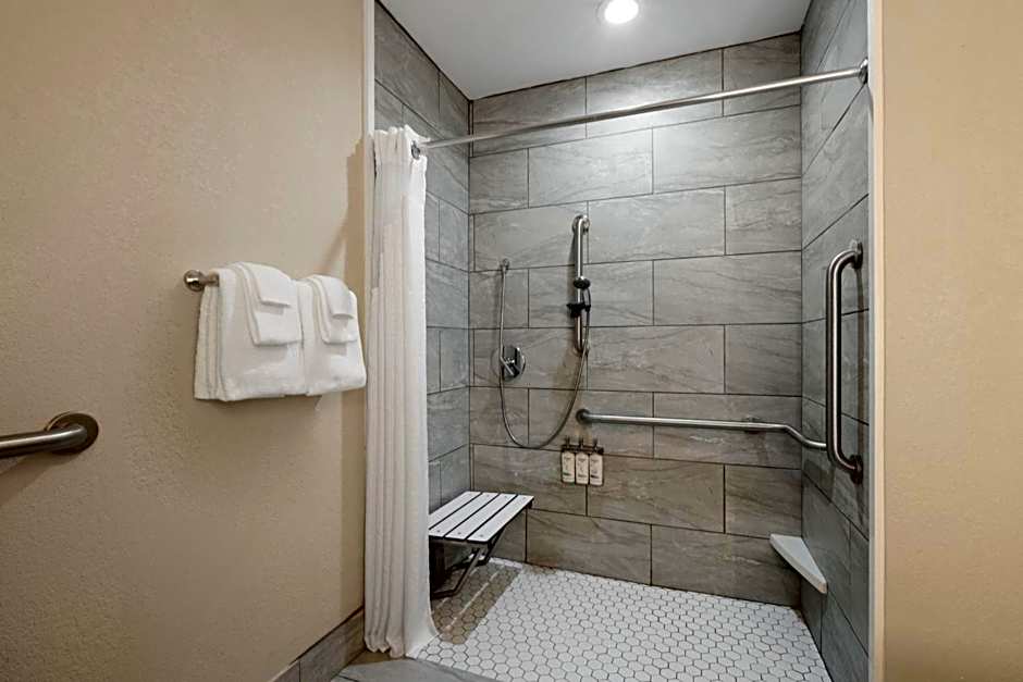 Holiday Inn Express & Suites Sebring By IHG