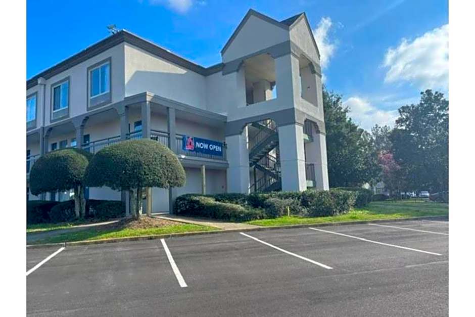 Studio 6 Suites Norcross, GA