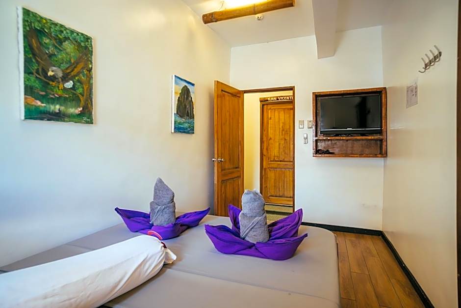 Photo 1 of 4 of Double Room