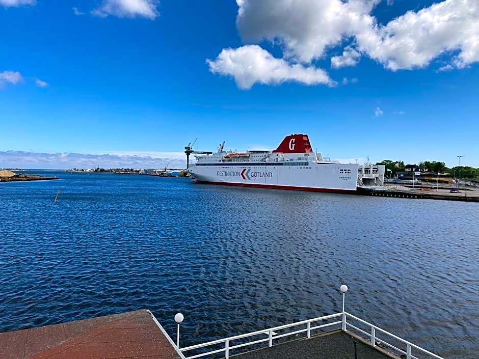 Badholmen Restaurang & Hotell