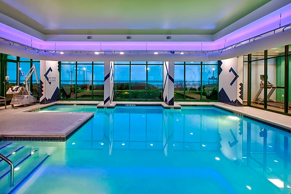 Holiday Inn Express & Suites VA Beach Oceanfront, an IHG Hotel