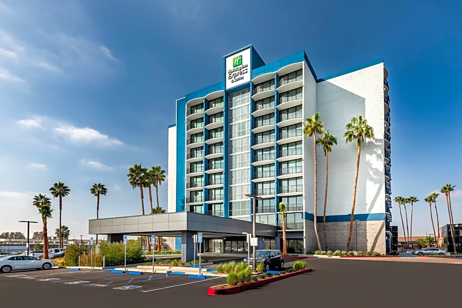 Holiday Inn Express & Suites Santa Ana - Orange County