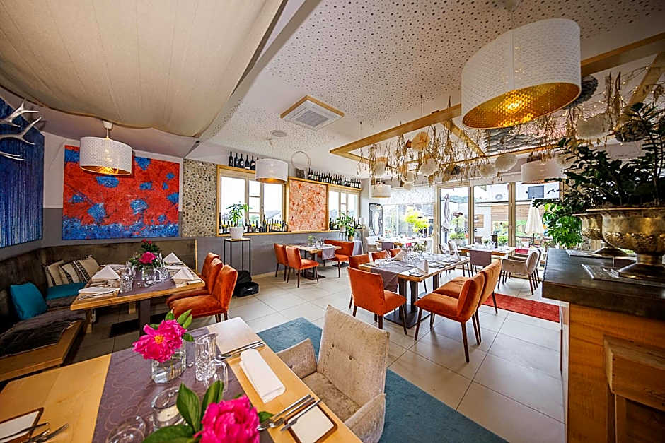 Malerwinkl Restaurant + Kunsthotel