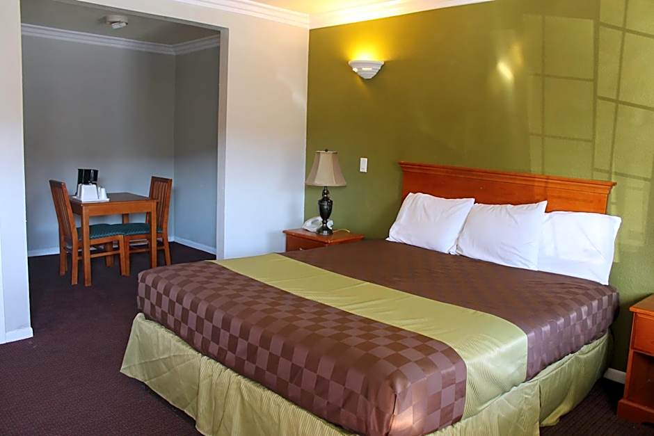 West Coast Inn Santa Ana
